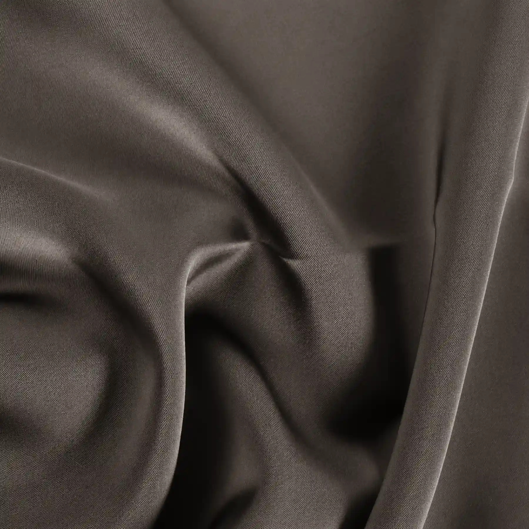 13 Dark Taupe